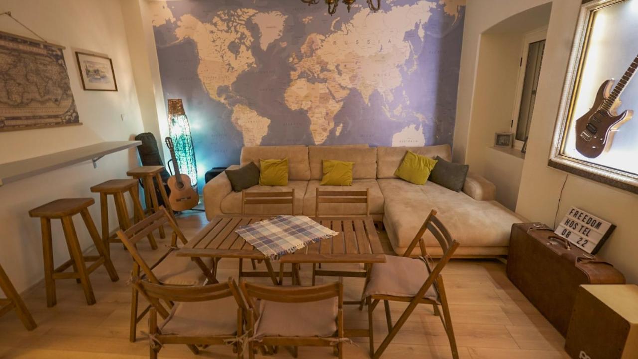 Freedom Hostel Будва Экстерьер фото