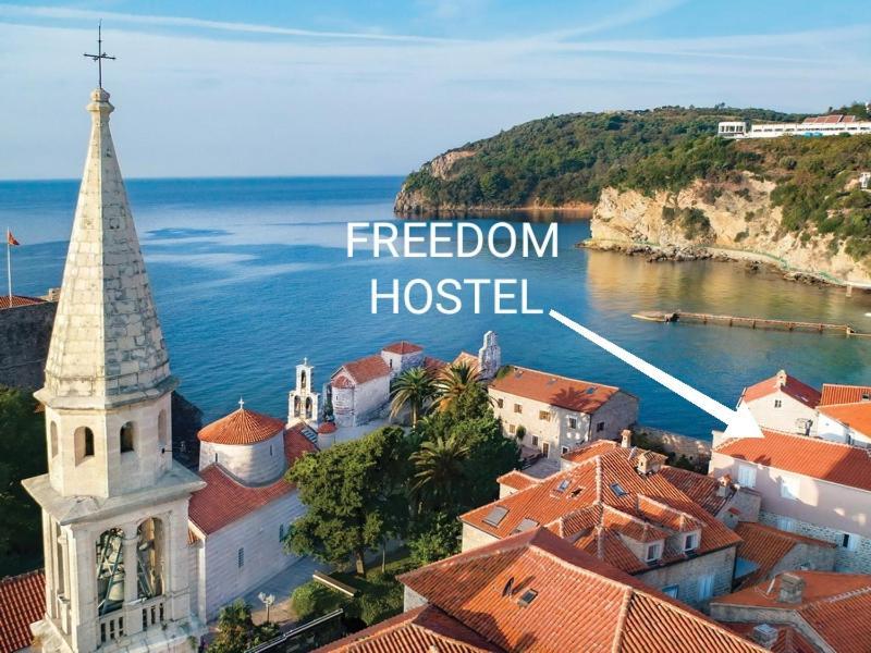 Freedom Hostel Будва Экстерьер фото